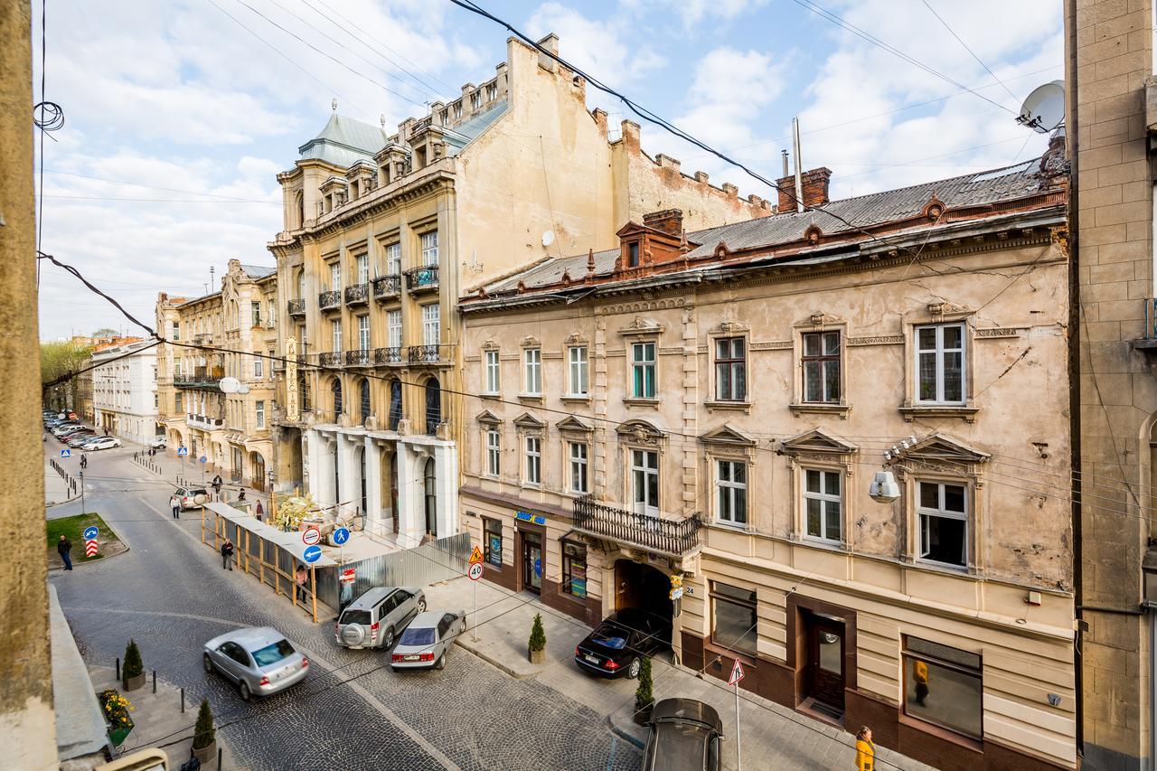 на гнатюка 17 Apartament